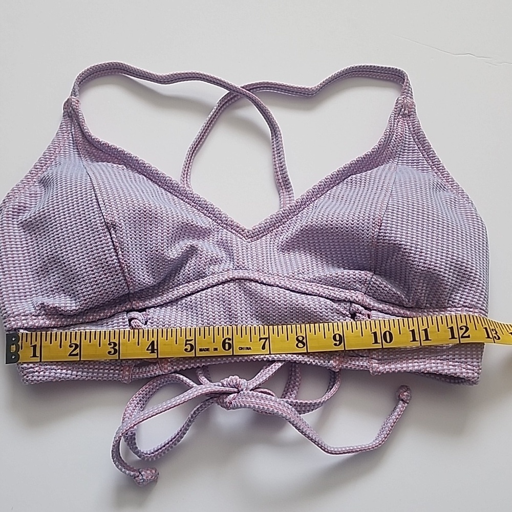 Jessica Simpson Lilac Crossed Bikini Top  Size L, Textured, Adjustable - Picture 4 of 6